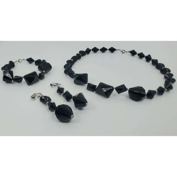 Vtg Trifari Black Bicone Beaded Geometric Necklace, Bracelet, and Earrings Set - Picture 8 of 9